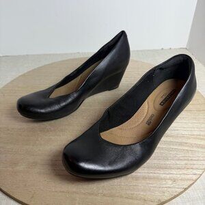 Clarks Collection Black Leather Wedge Pumps